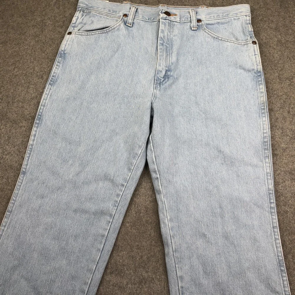 Wrangler Jeans Mens 34x32 Blue Light Wash Slim Straight Denim Cowboy Cut 936GBH